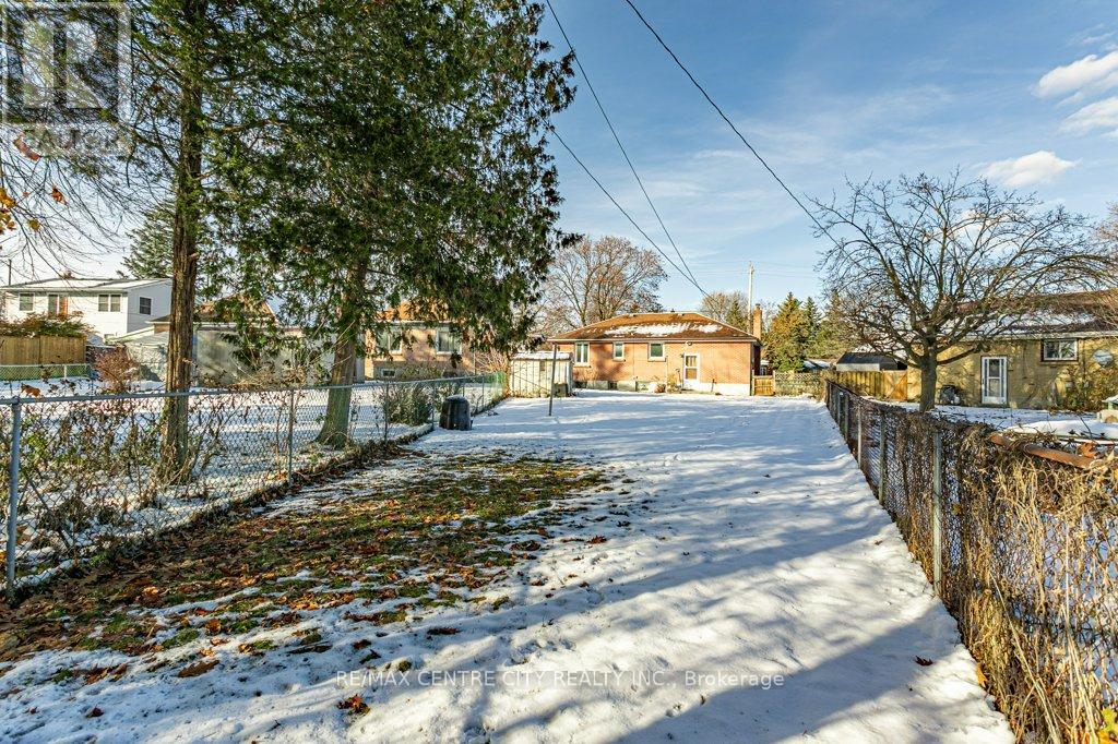1429 Brydges Street, London East, Ontario  N5W 2C6 - Photo 27 - X12562928