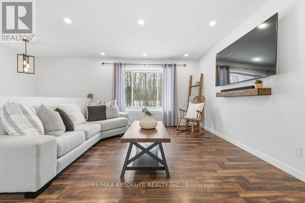 188 Milton Stewart Avenue, Mcnab/braeside, Ontario  K7S 0E1 - Photo 7 - X12562882