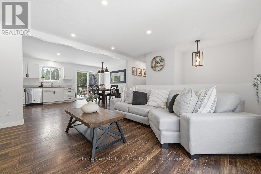 188 Milton Stewart Avenue, Mcnab/braeside, Ontario  K7S 0E1 - Photo 8 - X12562882