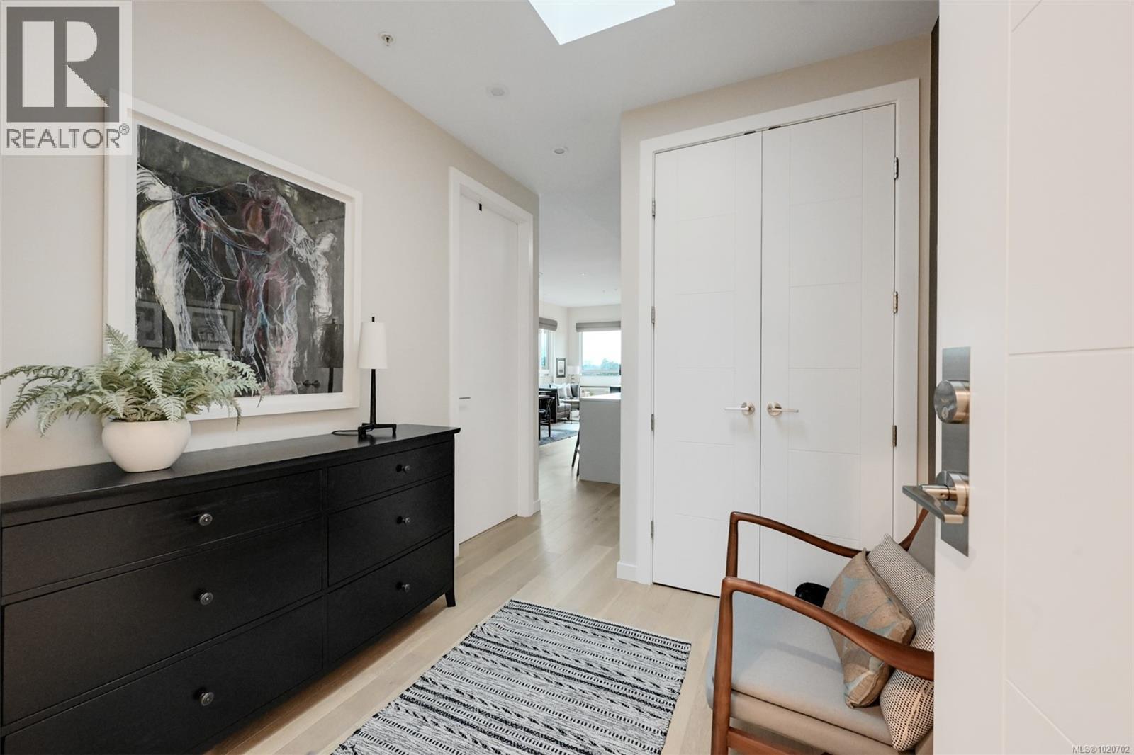 Ph5 2285 Bowker Ave, Oak Bay, British Columbia  V8R 2E2 - Photo 5 - 1020702