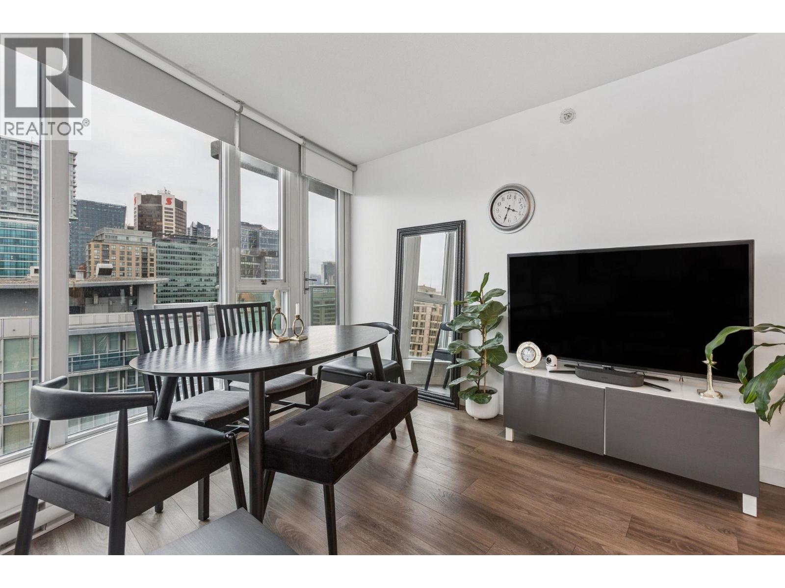 2810 233 Robson Street, Vancouver, British Columbia  V6B 2M1 - Photo 2 - R3069003