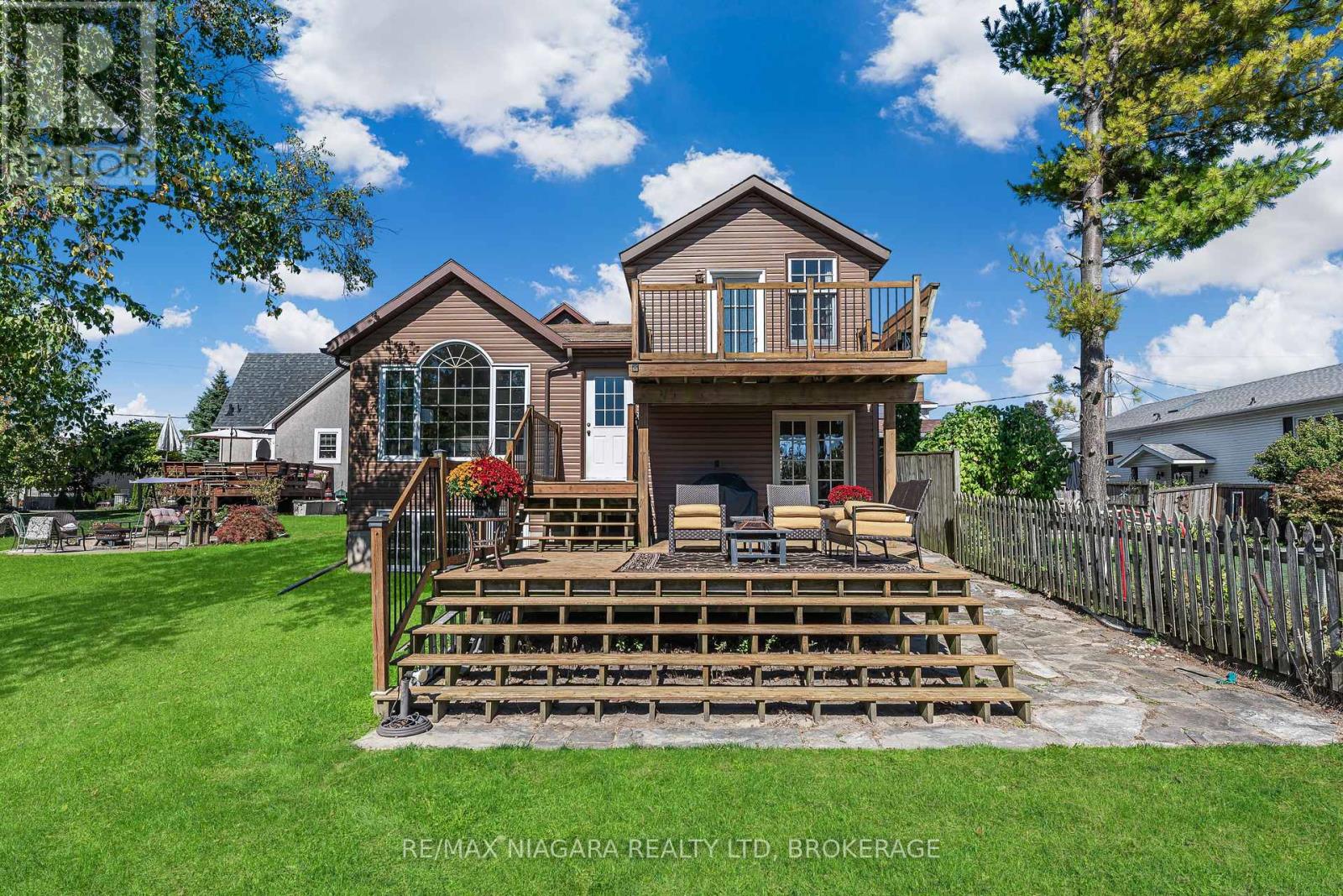 29 Marlatts Road, Thorold, Ontario  L2V 1M9 - Photo 2 - X12562958