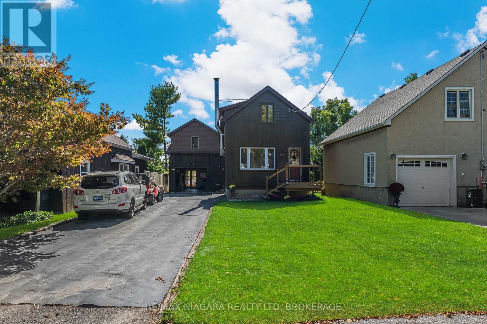 29 Marlatts Road, Thorold, Ontario  L2V 1M9 - Photo 3 - X12562958