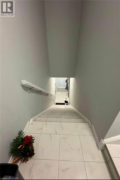 190 Oat Lane, Kitchener, Ontario  N2R 1R7 - Photo 2 - 40789125