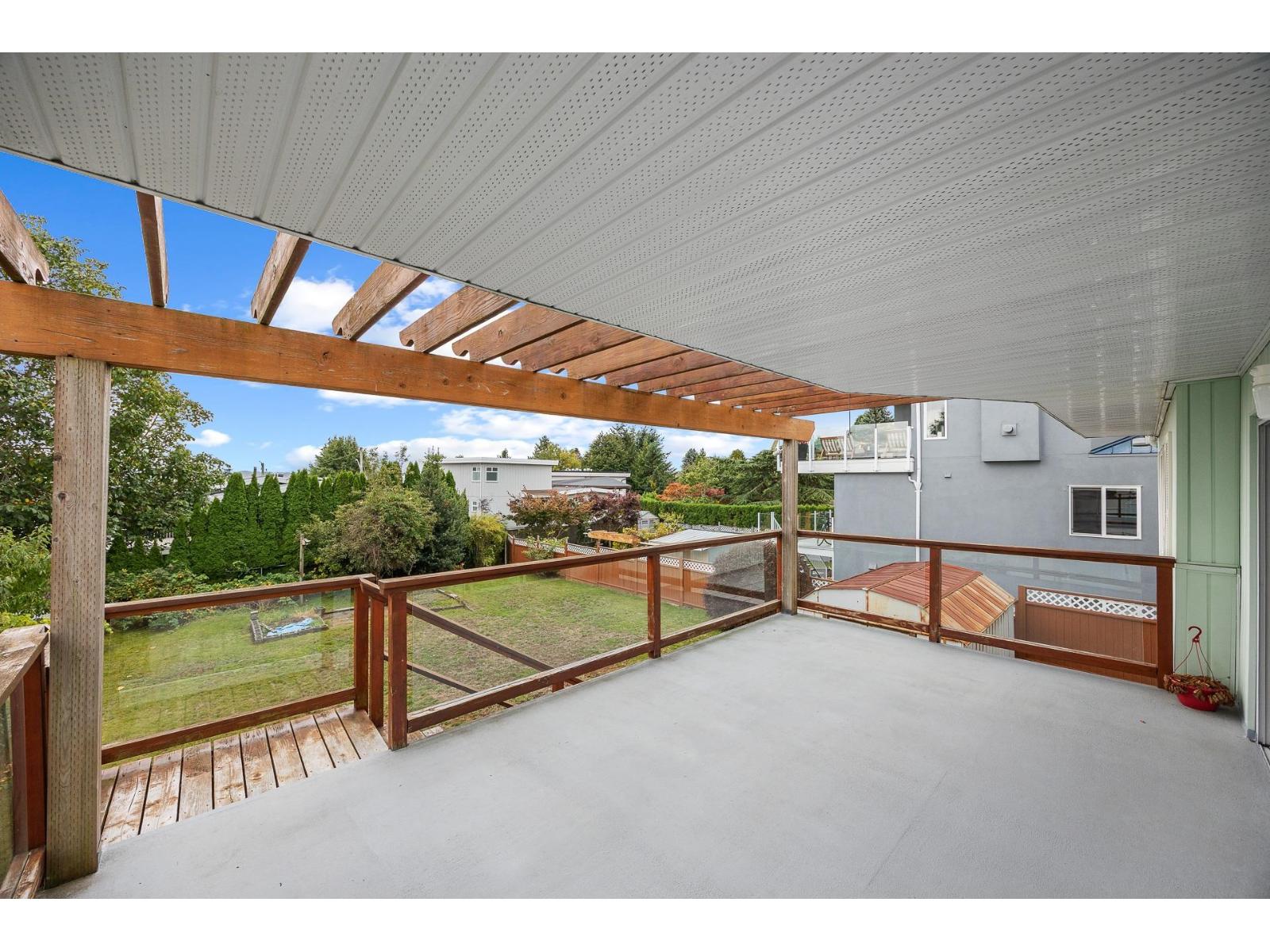 15856 Buena Vista Avenue, White Rock, British Columbia  V4B 2A3 - Photo 26 - R3059291