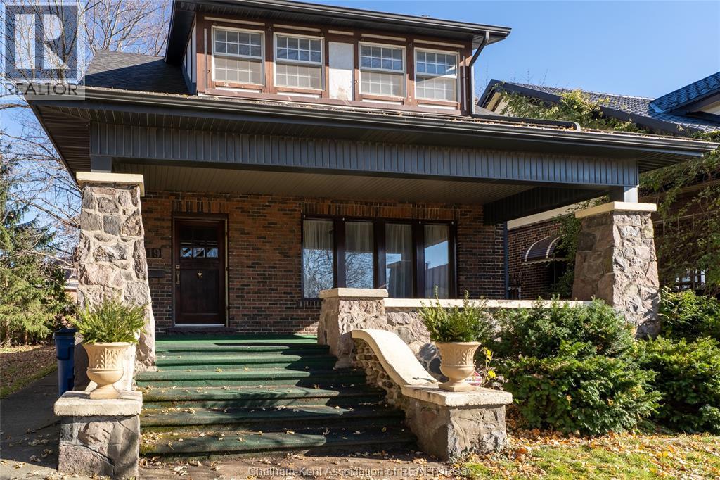 19 VICTORIA AVENUE, Chatham, Ontario