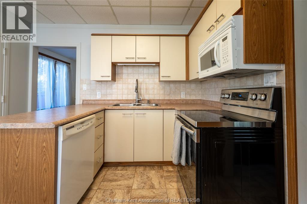 19 Victoria Avenue, Chatham, Ontario  N7L 2Z7 - Photo 14 - 25029181