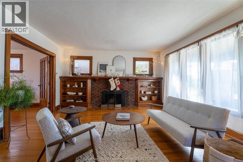 19 Victoria Avenue, Chatham, Ontario  N7L 2Z7 - Photo 7 - 25029181