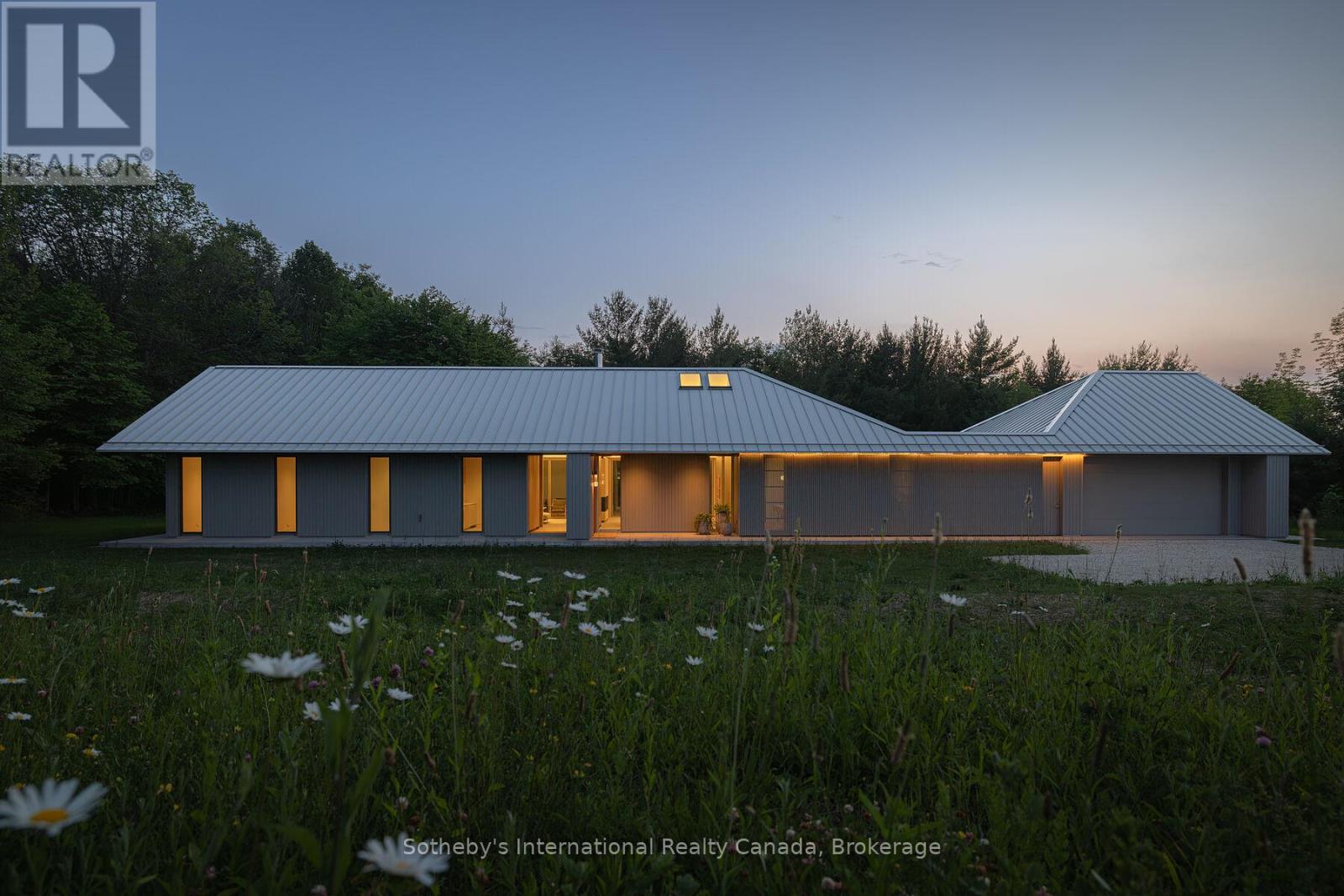 395910 11th Line, Blue Mountains, Ontario  N0H 1J0 - Photo 2 - X12267041