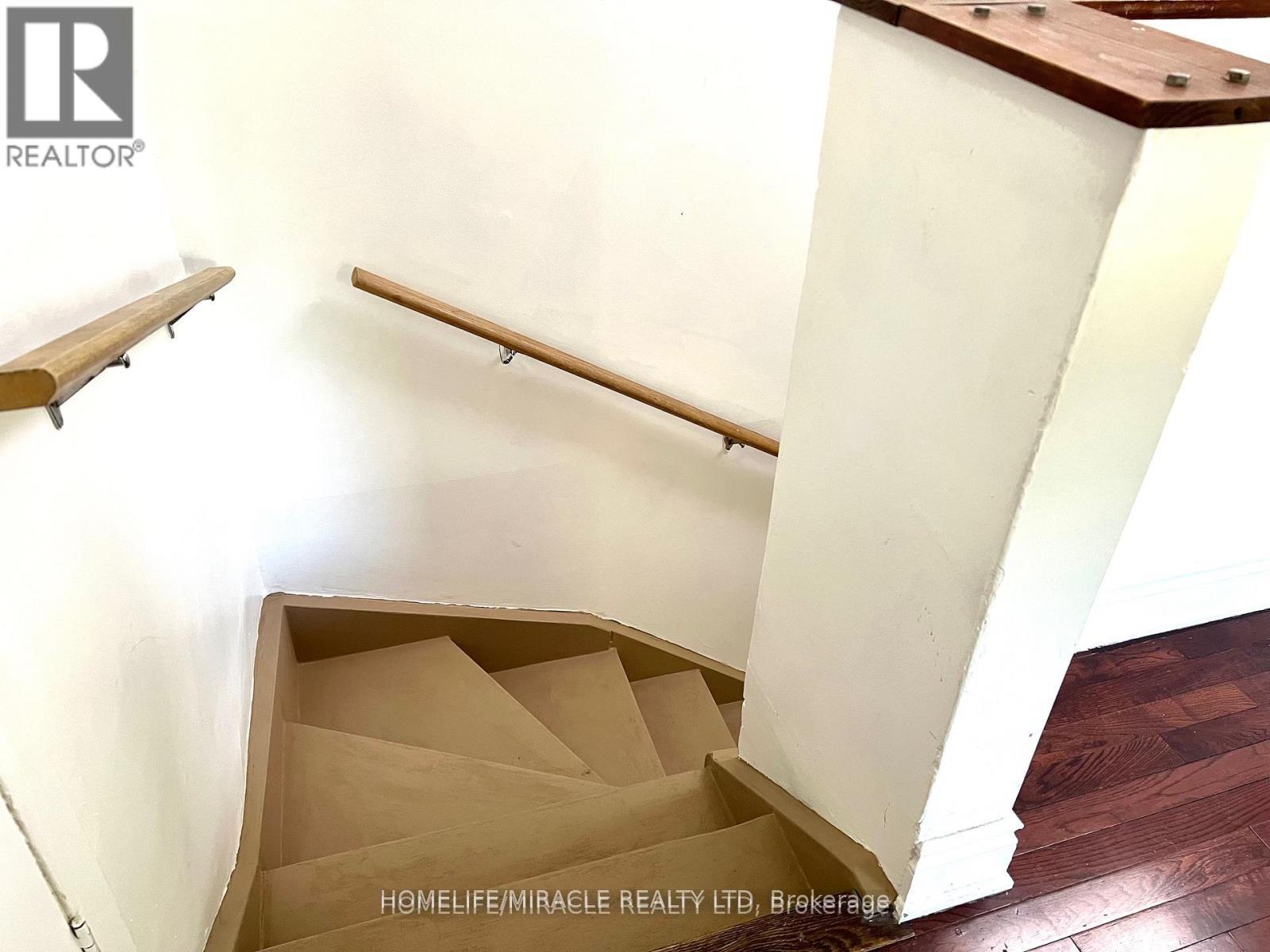 Apartment 2 - 1 Givins Street, Toronto, Ontario  M6J 2X5 - Photo 17 - C12560354