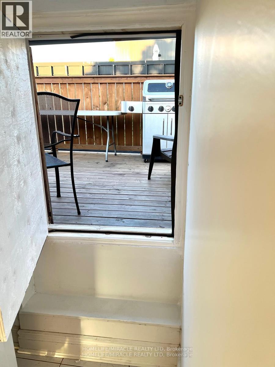 Apartment 2 - 1 Givins Street, Toronto, Ontario  M6J 2X5 - Photo 13 - C12560354