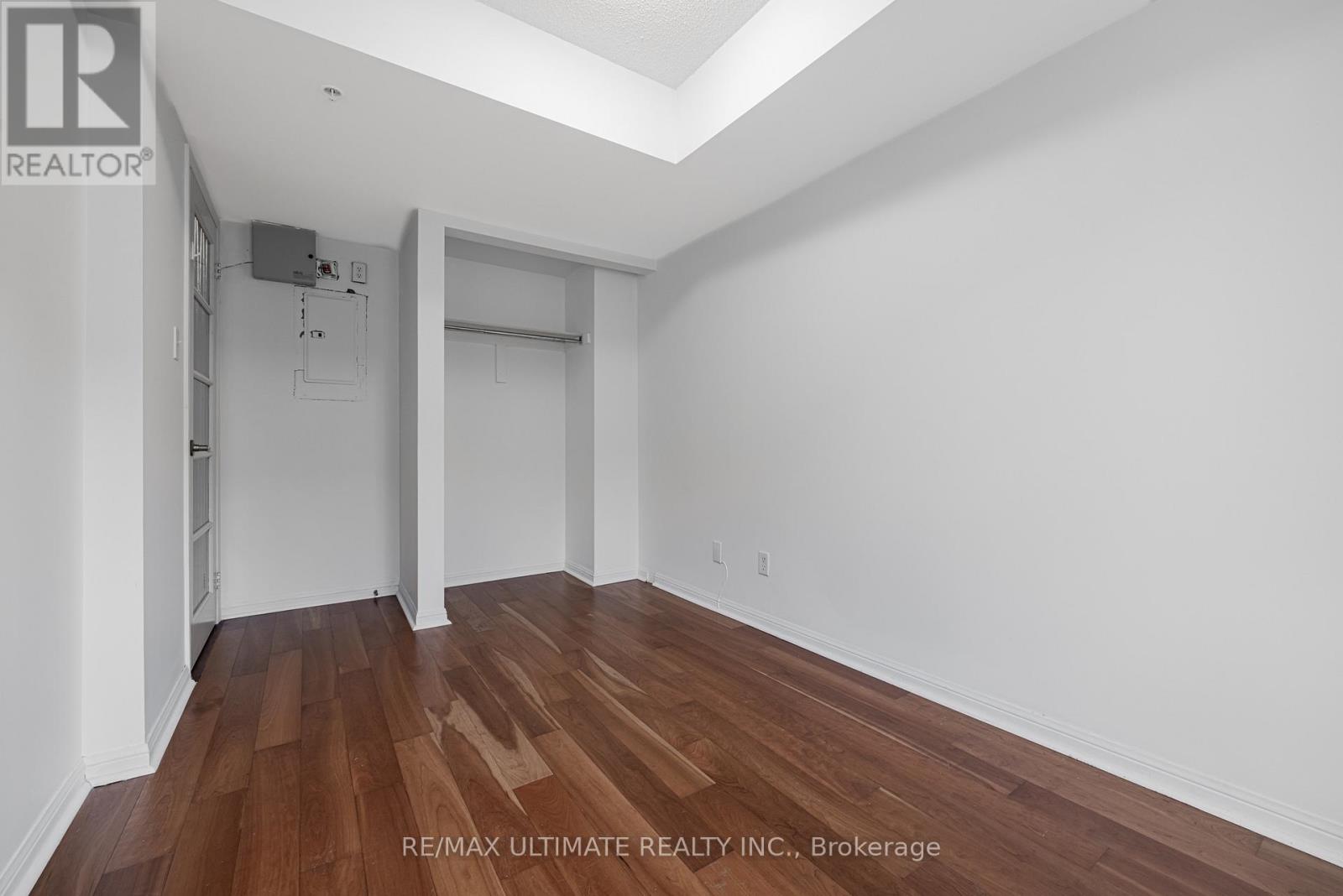 Th21 - 68 Carr Street, Toronto, Ontario  M5T 1B7 - Photo 12 - C12562036