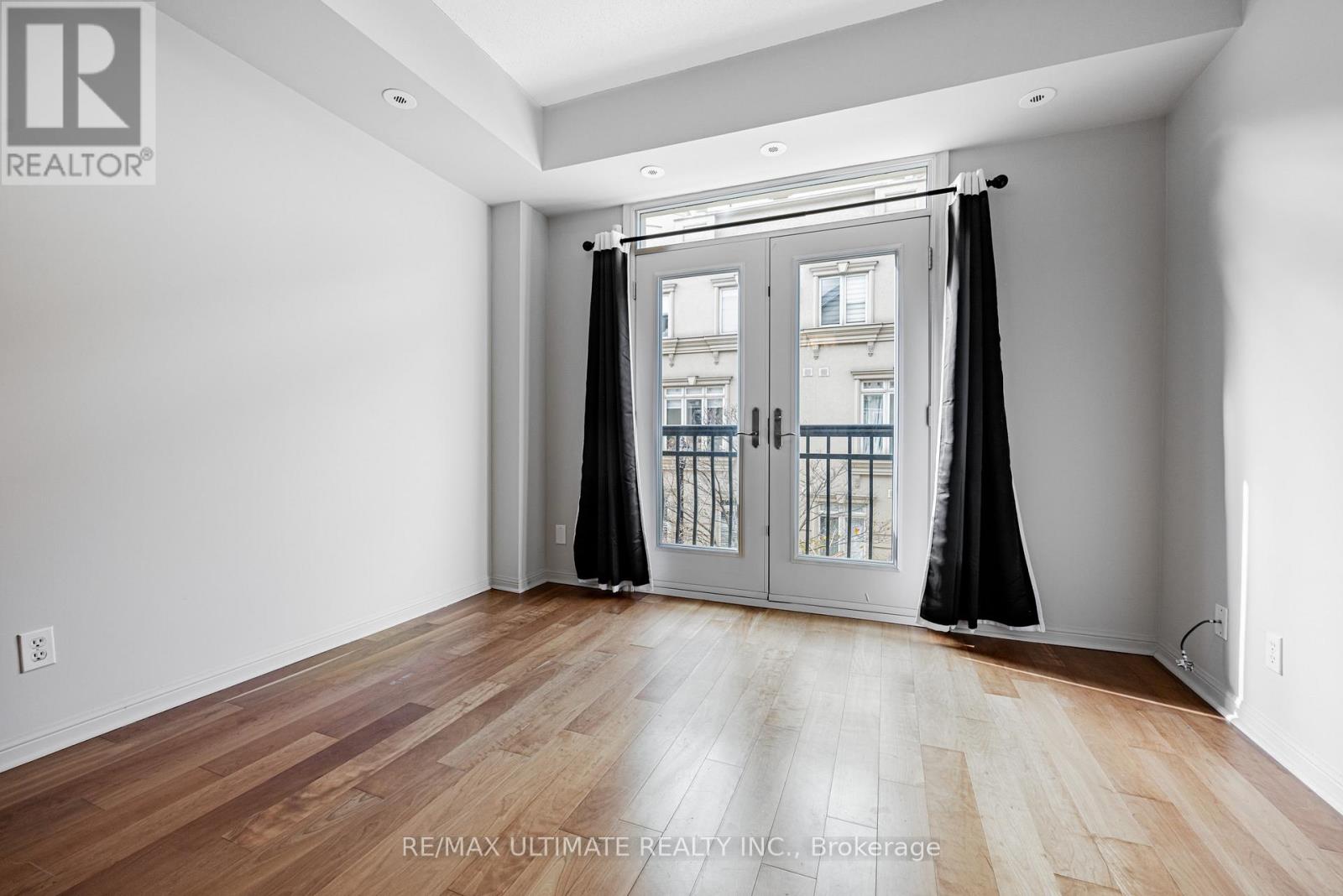 Th21 - 68 Carr Street, Toronto, Ontario  M5T 1B7 - Photo 8 - C12562036