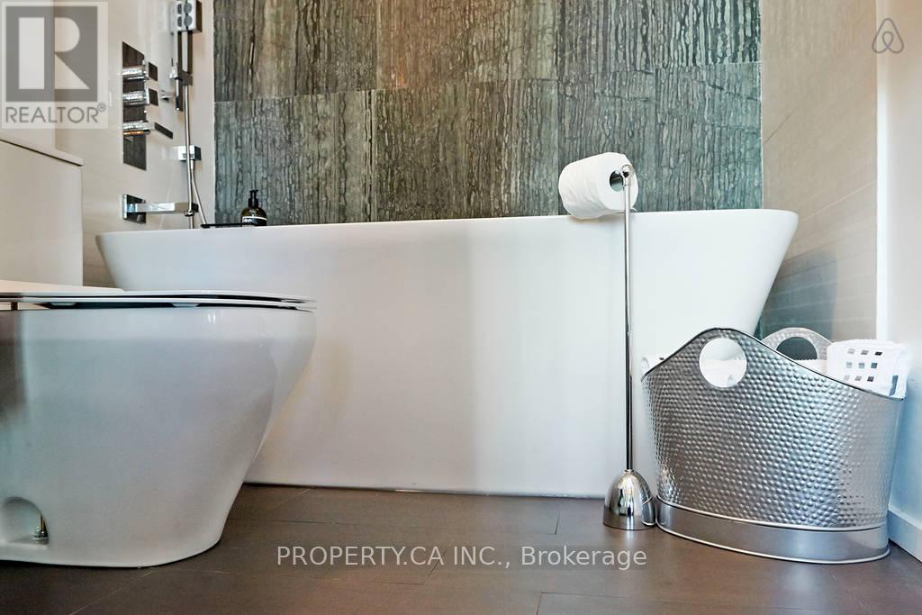 3604 - 10 Yonge Street, Toronto, Ontario  M5E 1R4 - Photo 15 - C12562822