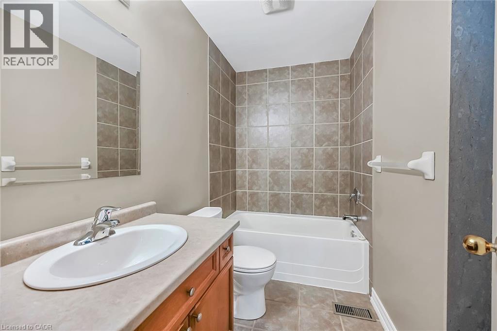 7 Goldenview Court, Waterdown, Ontario  L8B 0L2 - Photo 26 - 40757507