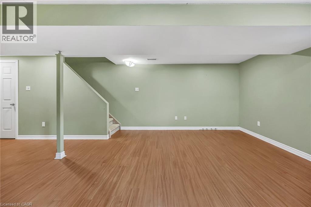 7 Goldenview Court, Waterdown, Ontario  L8B 0L2 - Photo 38 - 40757507