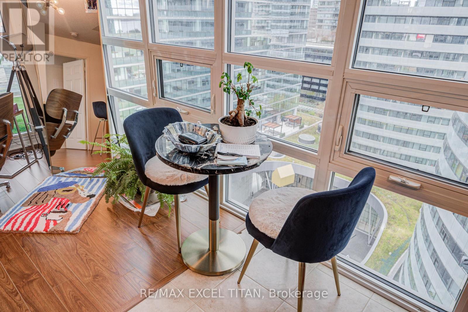 2006 - 19 Grand Trunk Crescent, Toronto, Ontario  M5J 3A3 - Photo 19 - C12562918