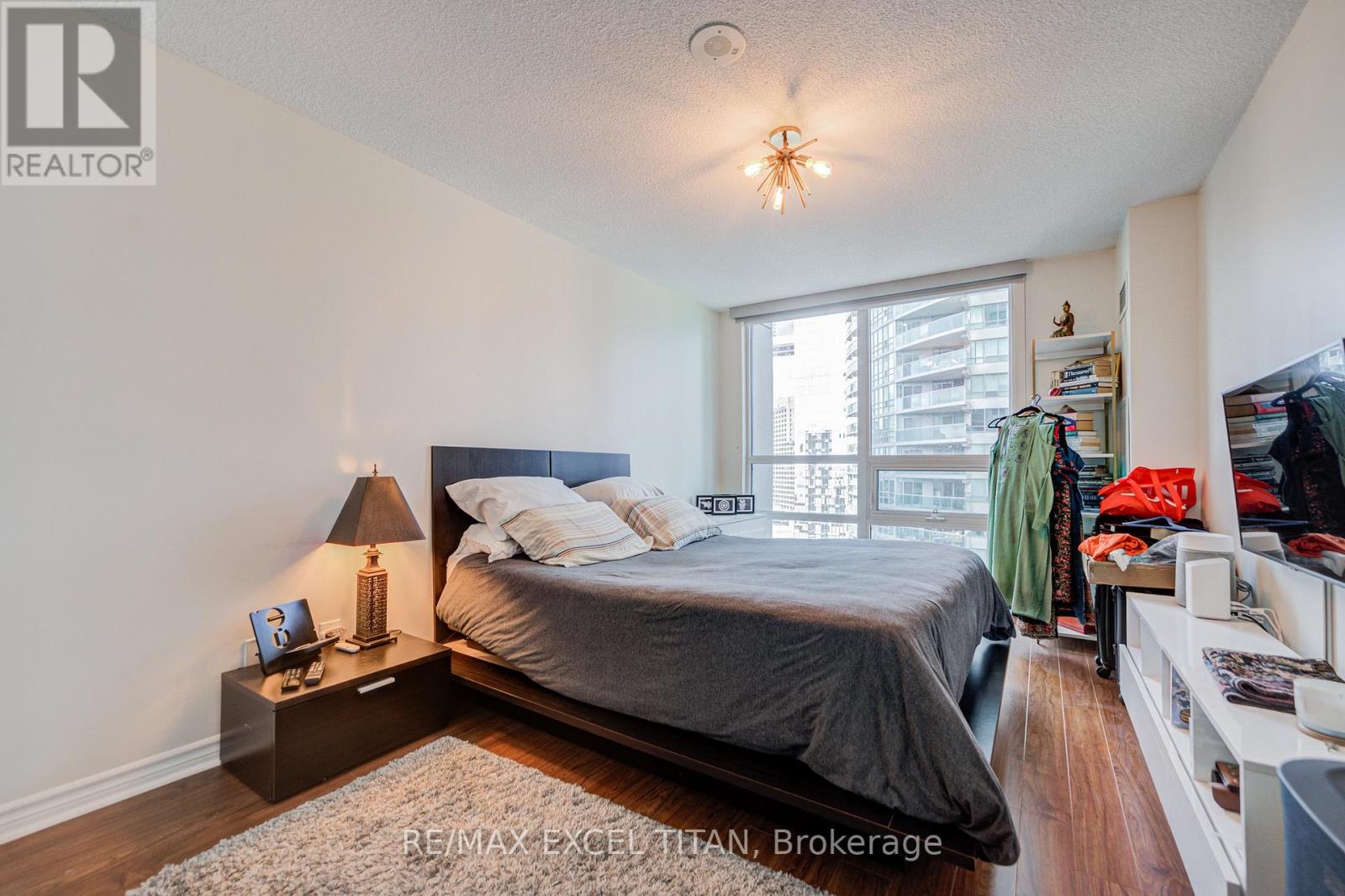 2006 - 19 Grand Trunk Crescent, Toronto, Ontario  M5J 3A3 - Photo 28 - C12562918