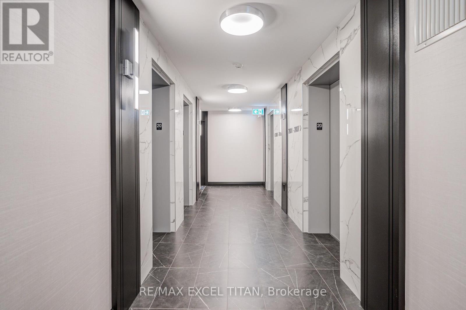 2006 - 19 Grand Trunk Crescent, Toronto, Ontario  M5J 3A3 - Photo 9 - C12562918