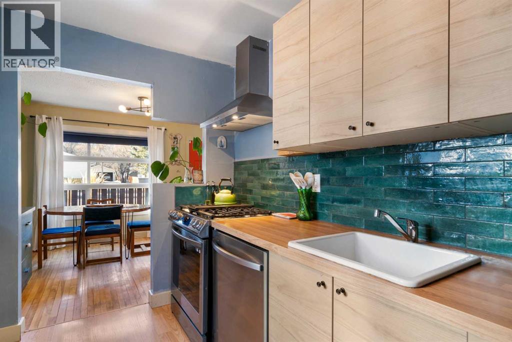 8012 33 Avenue Nw, Calgary, Alberta  T3B 1L7 - Photo 5 - A2257242