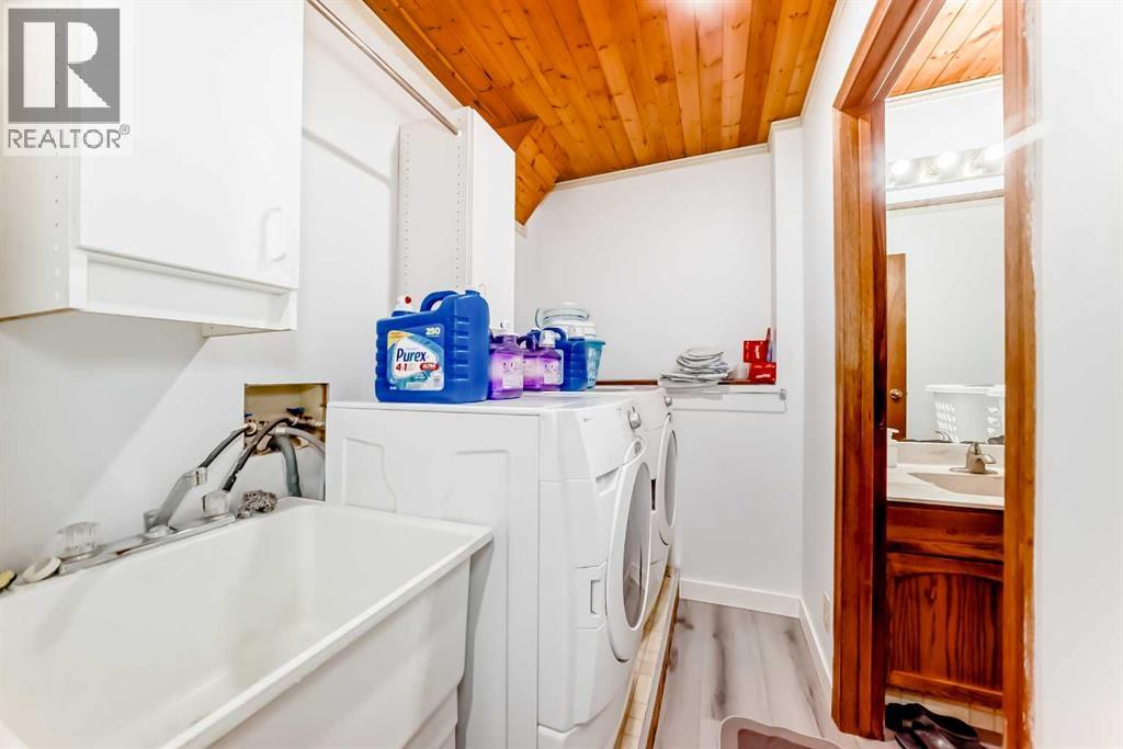 1235 Sandpiper Road Nw, Calgary, Alberta  T3K 3E1 - Photo 26 - A2270158