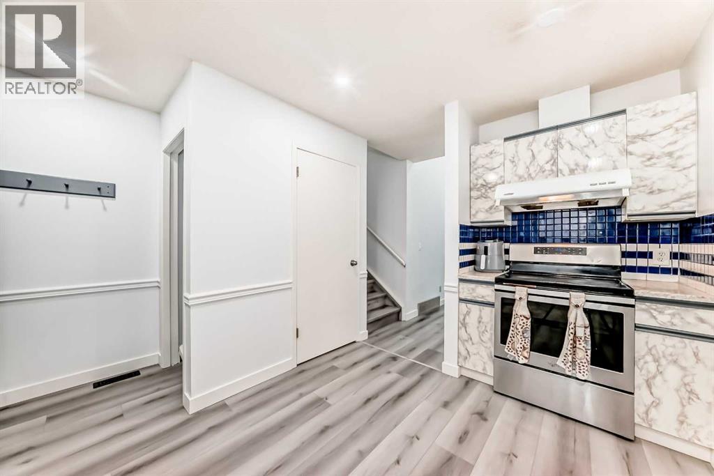 1235 Sandpiper Road Nw, Calgary, Alberta  T3K 3E1 - Photo 10 - A2270158