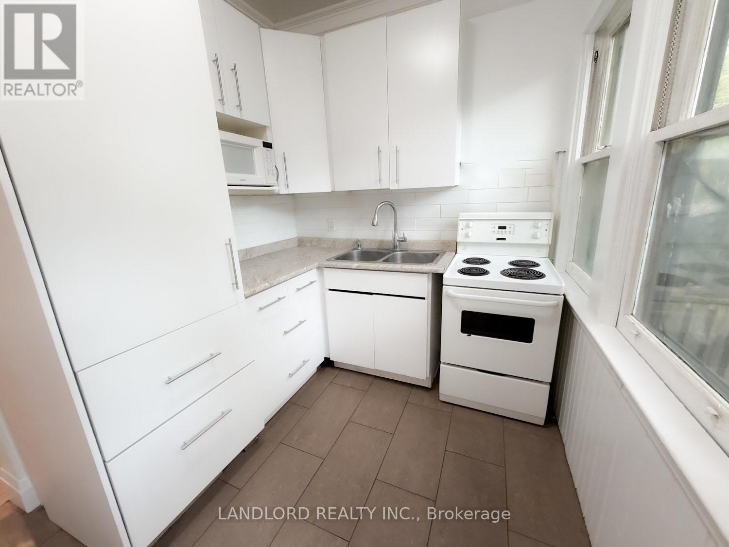 1 - 2469 Queen Street E, Toronto, Ontario  M4E 1H8 - Photo 5 - E12562910