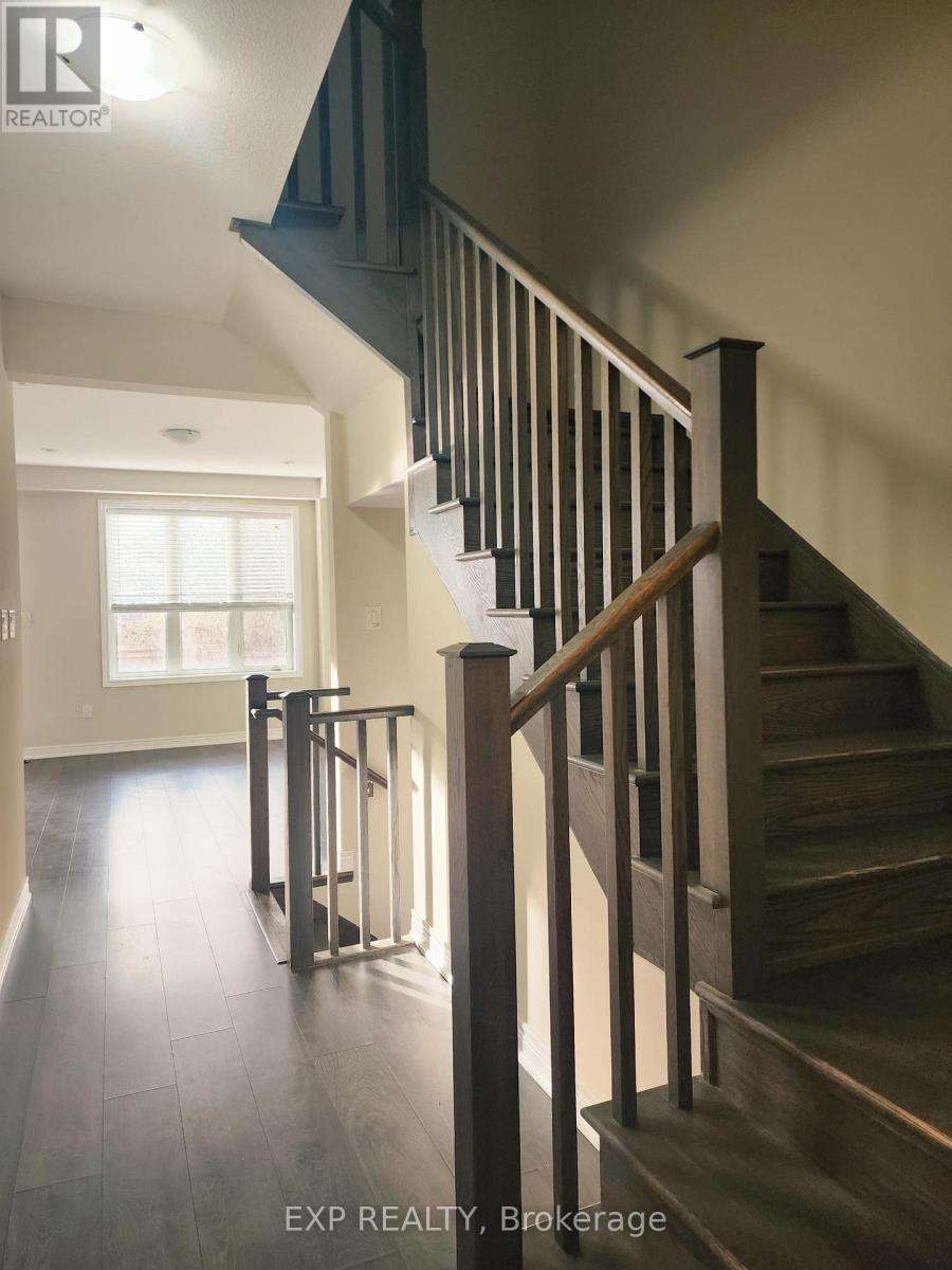 33 Hollywood Court, Cambridge, Ontario N1R 0C7 - Photo 7 - X12455626