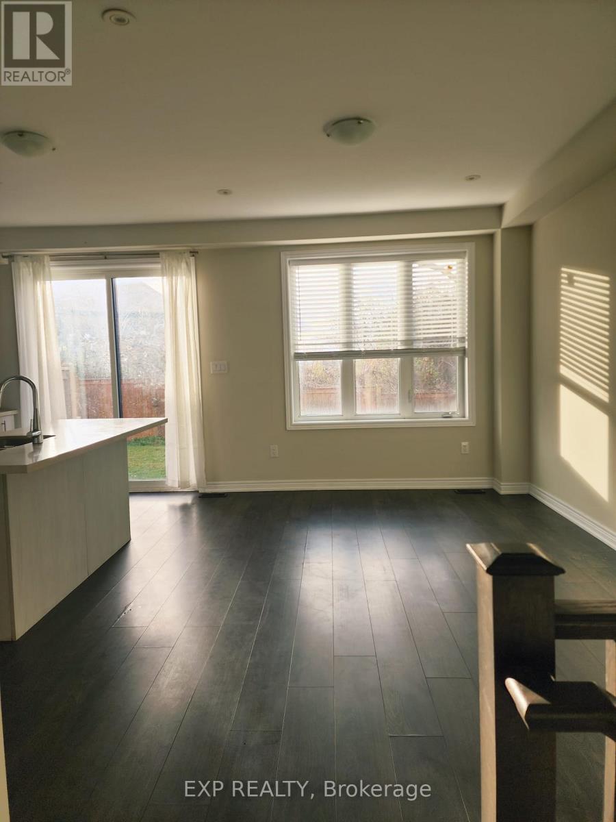 33 Hollywood Court, Cambridge, Ontario N1R 0C7 - Photo 4 - X12455626