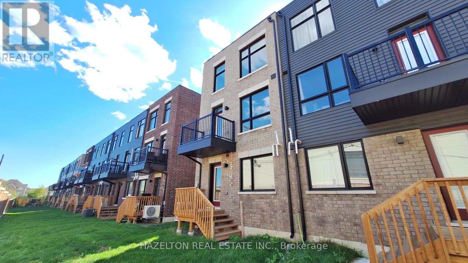 11 Pegler Street, Ajax, Ontario  L1S 7M3 - Photo 3 - E12384444