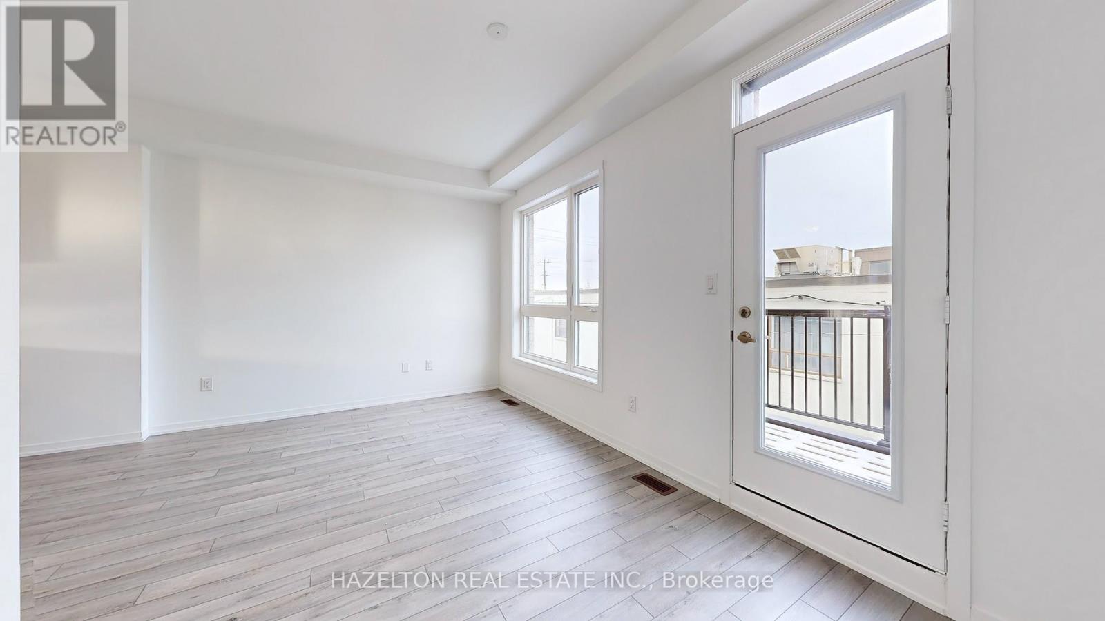 11 Pegler Street, Ajax, Ontario  L1S 7M3 - Photo 9 - E12384444