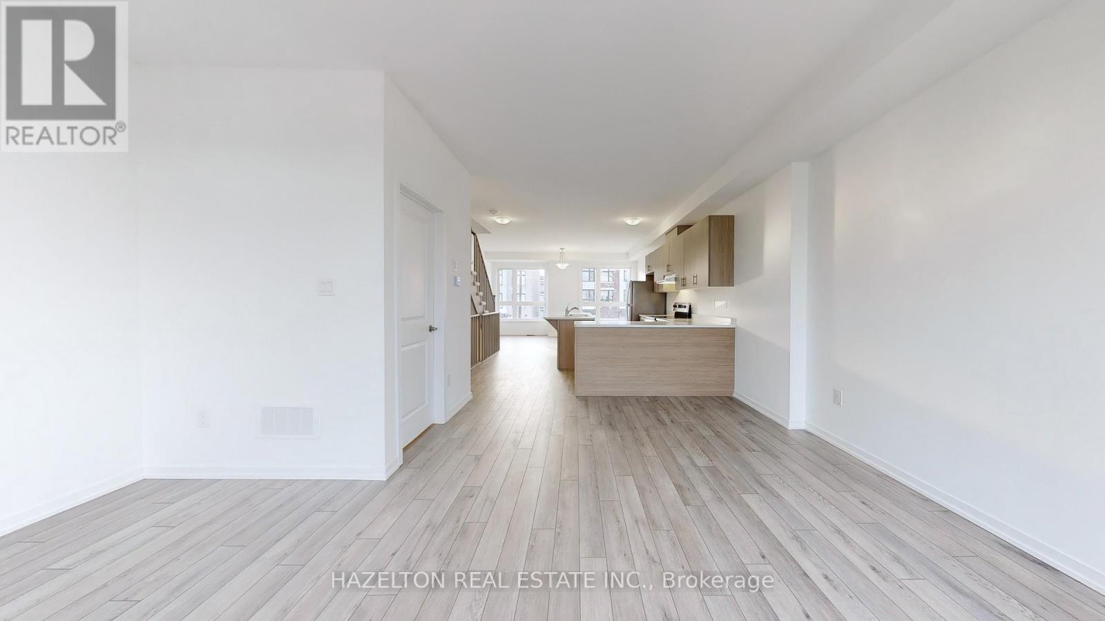 11 Pegler Street, Ajax, Ontario  L1S 7M3 - Photo 6 - E12384444