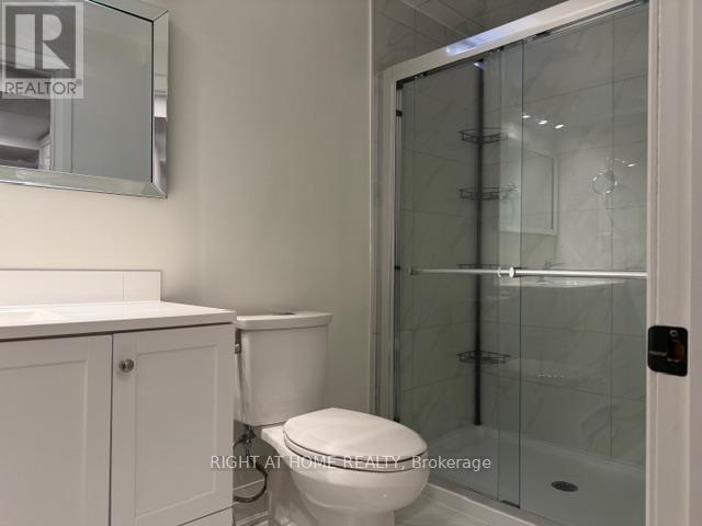 Legal Basement Apartment - 2330 Credit Valley Road, Mississauga, Ontario  L5M 4C9 - Photo 9 - W12551430