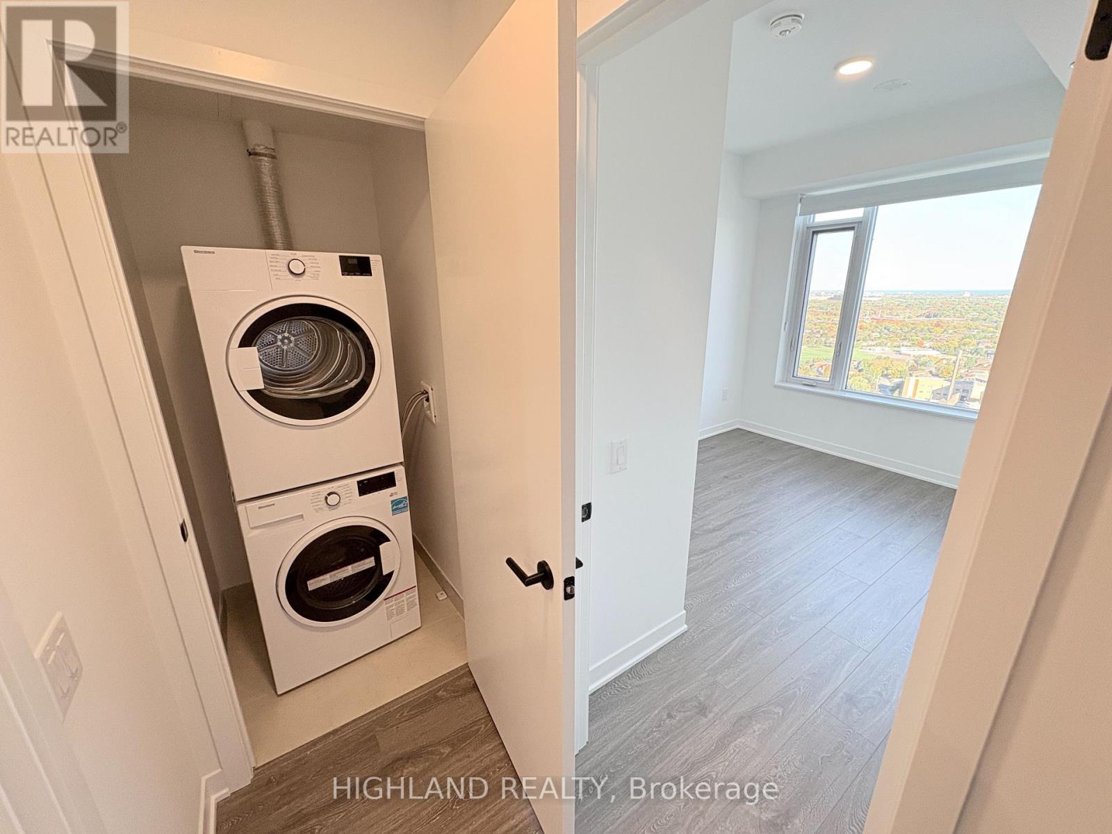 2612 - 2495 Eglinton Avenue W, Mississauga, Ontario  L5M 2T2 - Photo 10 - W12494446