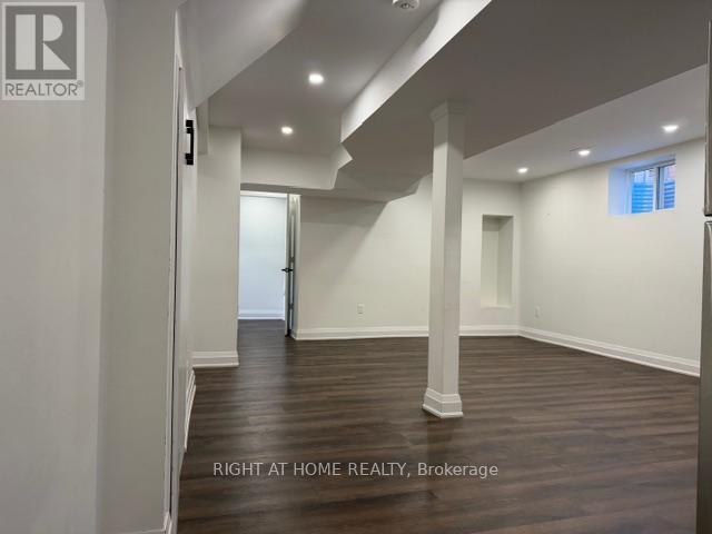 Legal Basement Apartment - 2330 Credit Valley Road, Mississauga, Ontario  L5M 4C9 - Photo 10 - W12551430