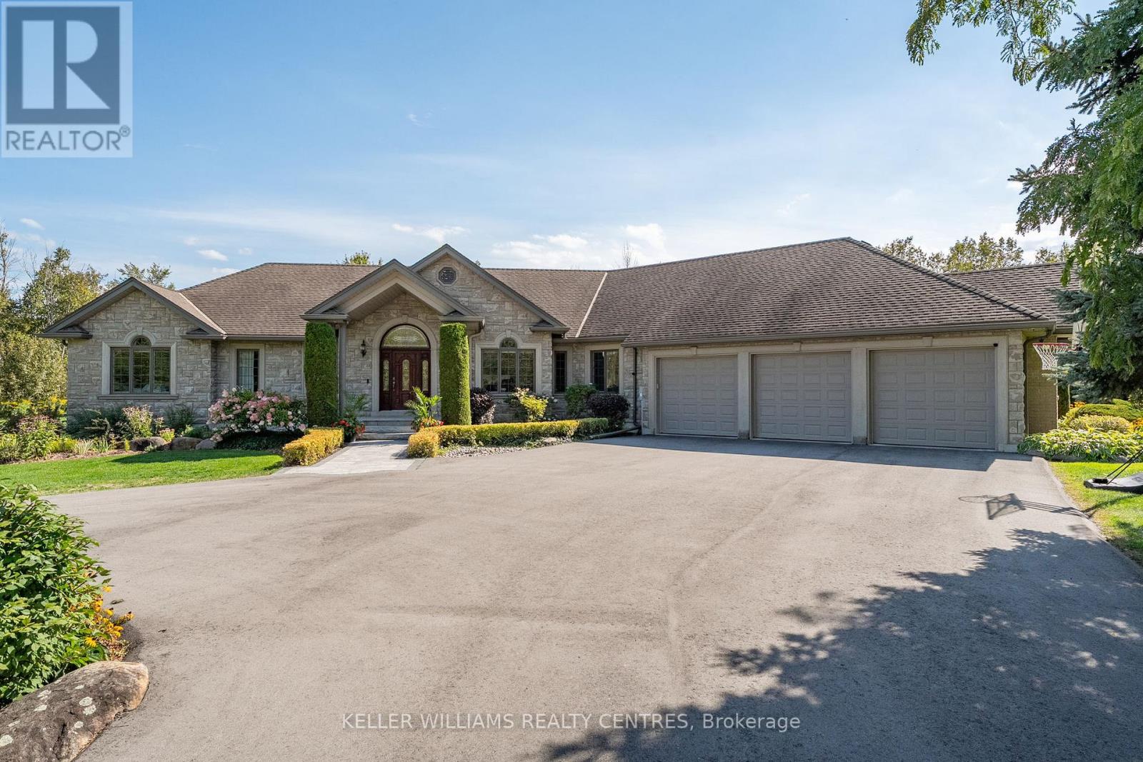 6871 Black River Road, Georgina, Ontario  L0E 1R0 - Photo 2 - N12562888