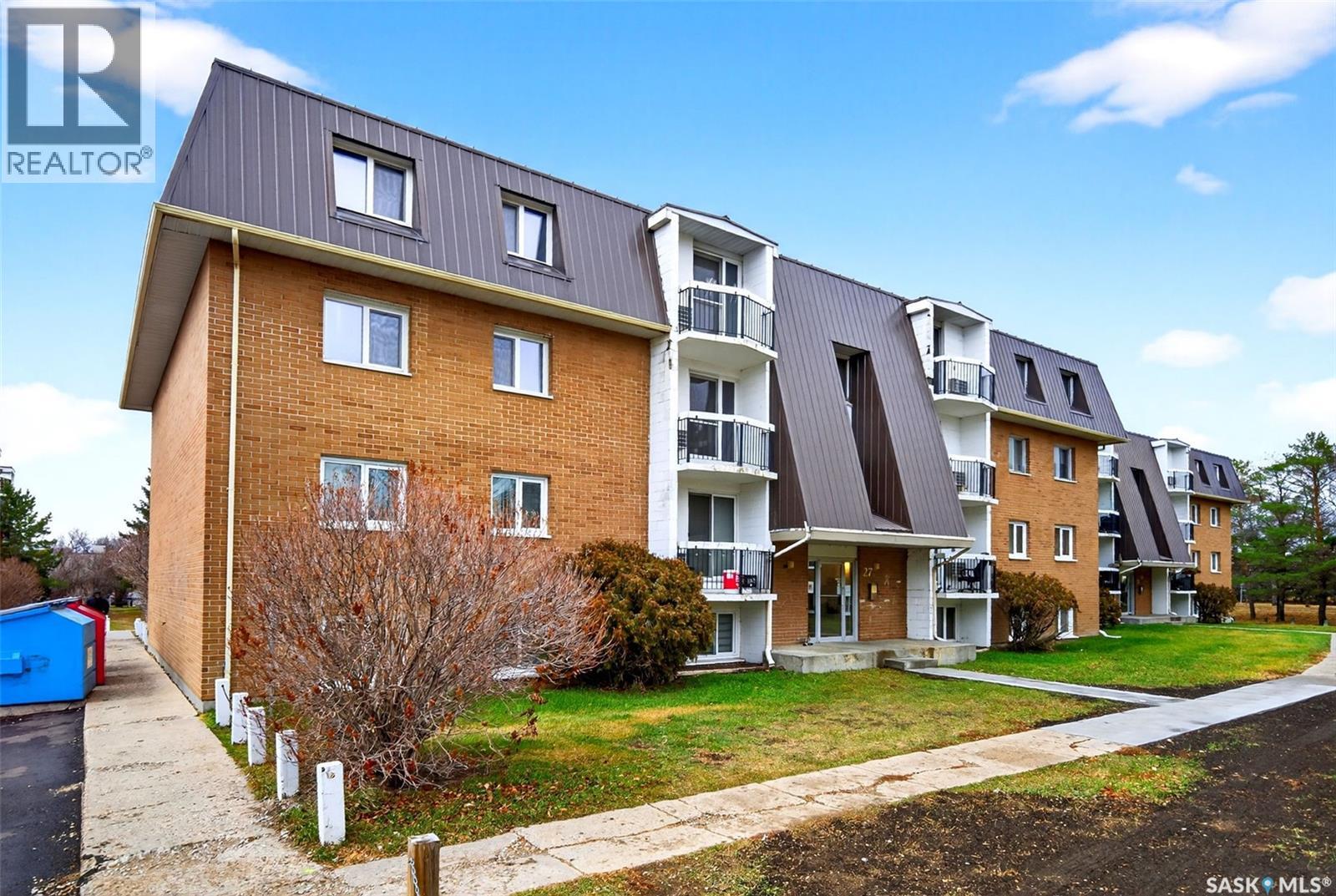 32 27 Centennial STREET, Regina, Saskatchewan