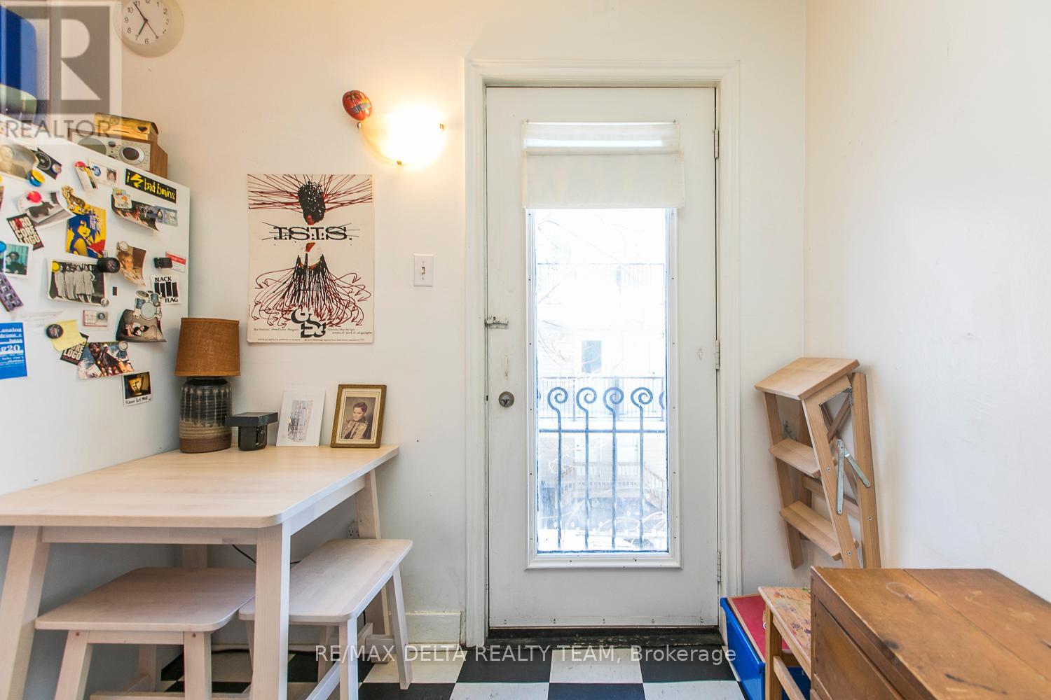 27 Perkins Street, Ottawa, Ontario  K1R 7G4 - Photo 13 - X12557998