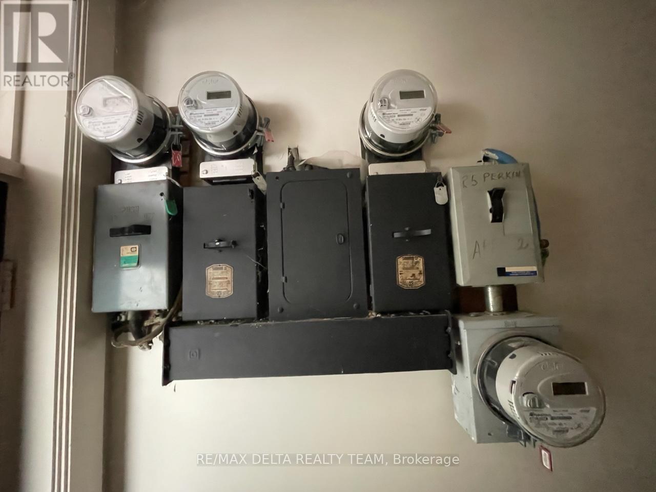 27 Perkins Street, Ottawa, Ontario  K1R 7G4 - Photo 17 - X12557998