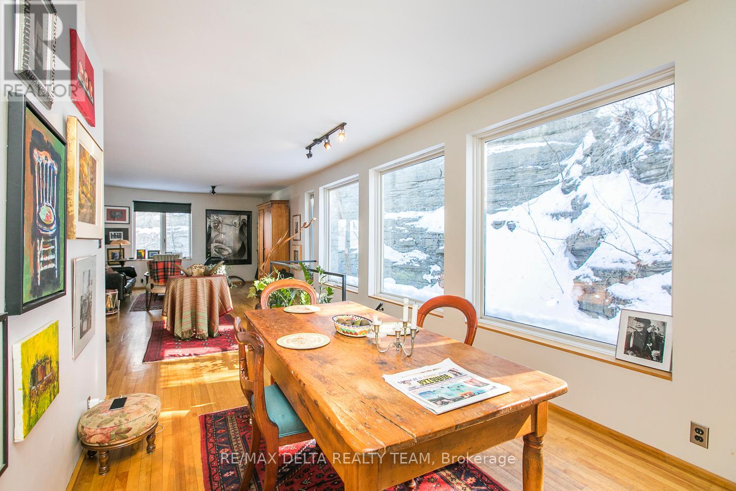 27 Perkins Street, Ottawa, Ontario  K1R 7G4 - Photo 26 - X12557998