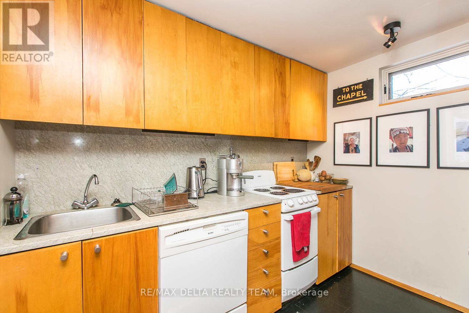 27 Perkins Street, Ottawa, Ontario  K1R 7G4 - Photo 27 - X12557998
