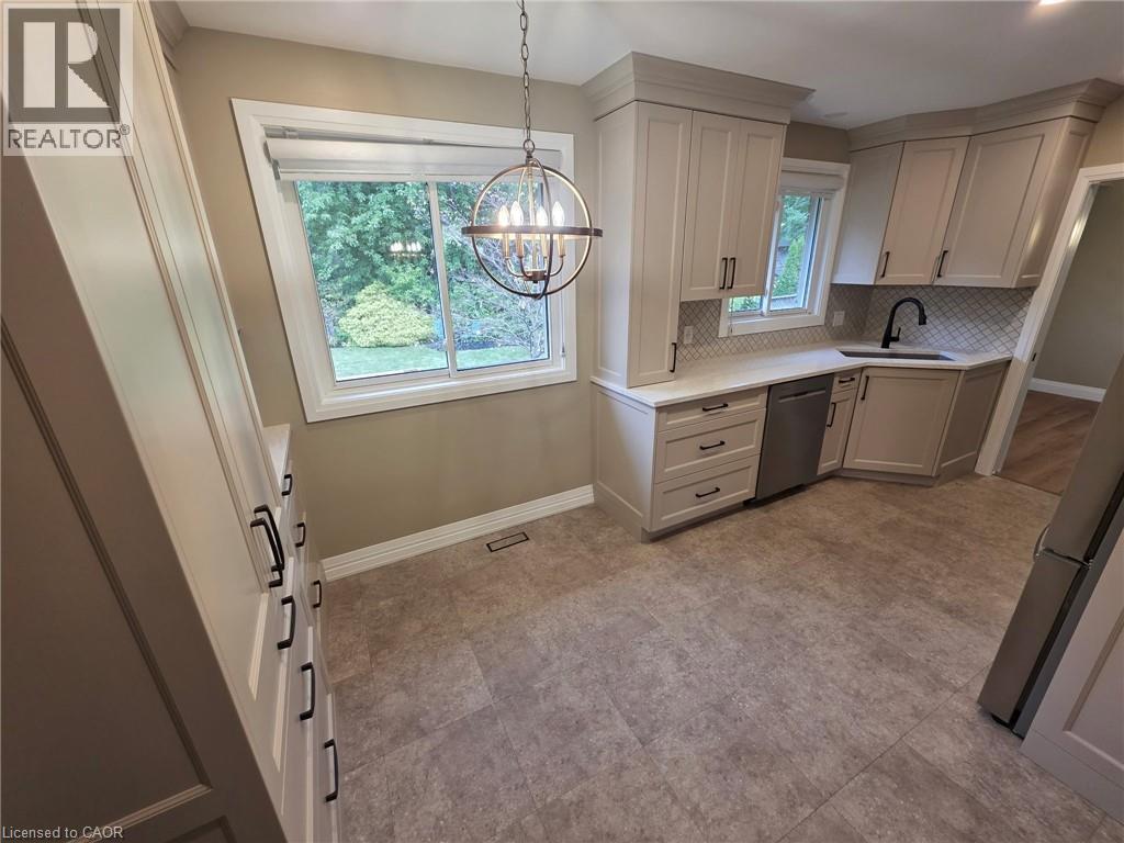 4 Mississauga Road, St. Catharines, Ontario  L2N 3K2 - Photo 5 - 40789595