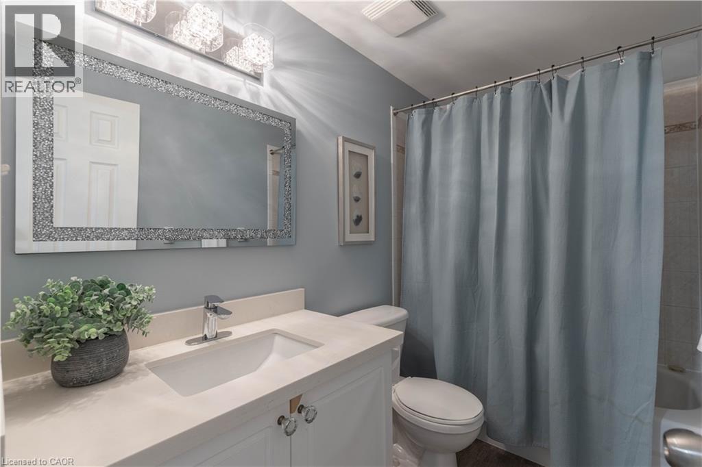 65 Fairwood Place W, Burlington, Ontario  L7T 1E4 - Photo 17 - 40778436