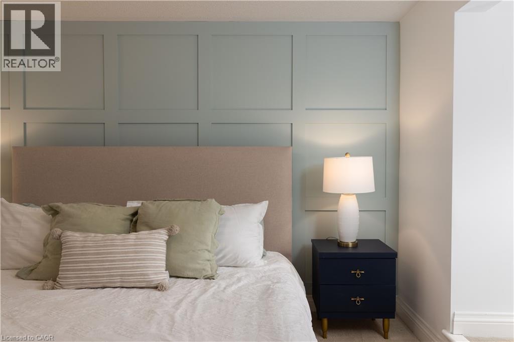 65 Fairwood Place W, Burlington, Ontario  L7T 1E4 - Photo 13 - 40778436