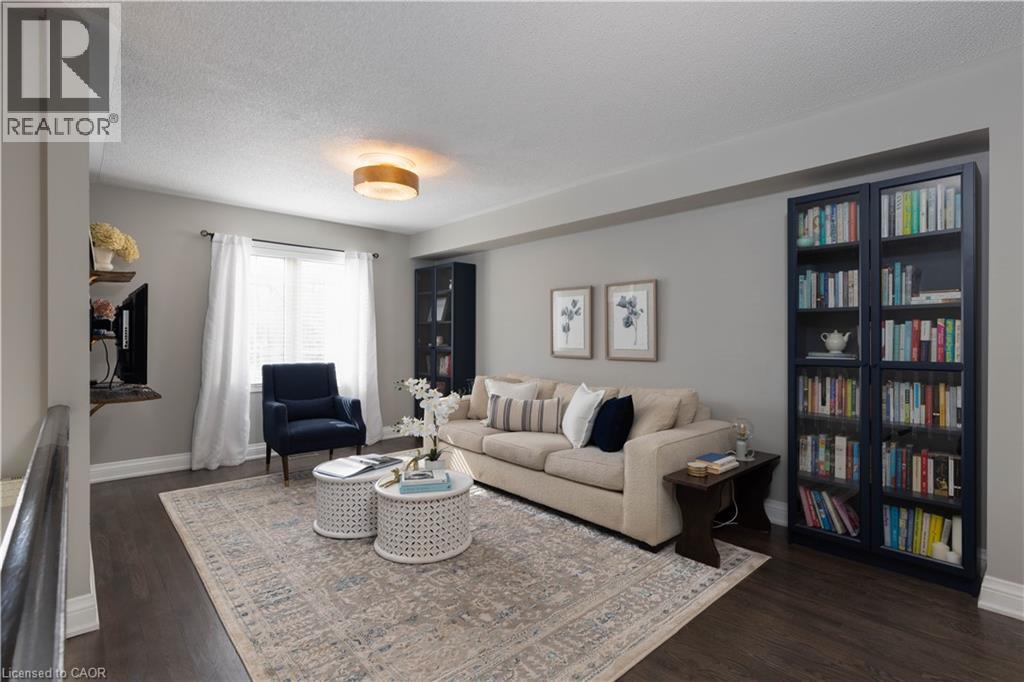 65 Fairwood Place W, Burlington, Ontario  L7T 1E4 - Photo 4 - 40778436