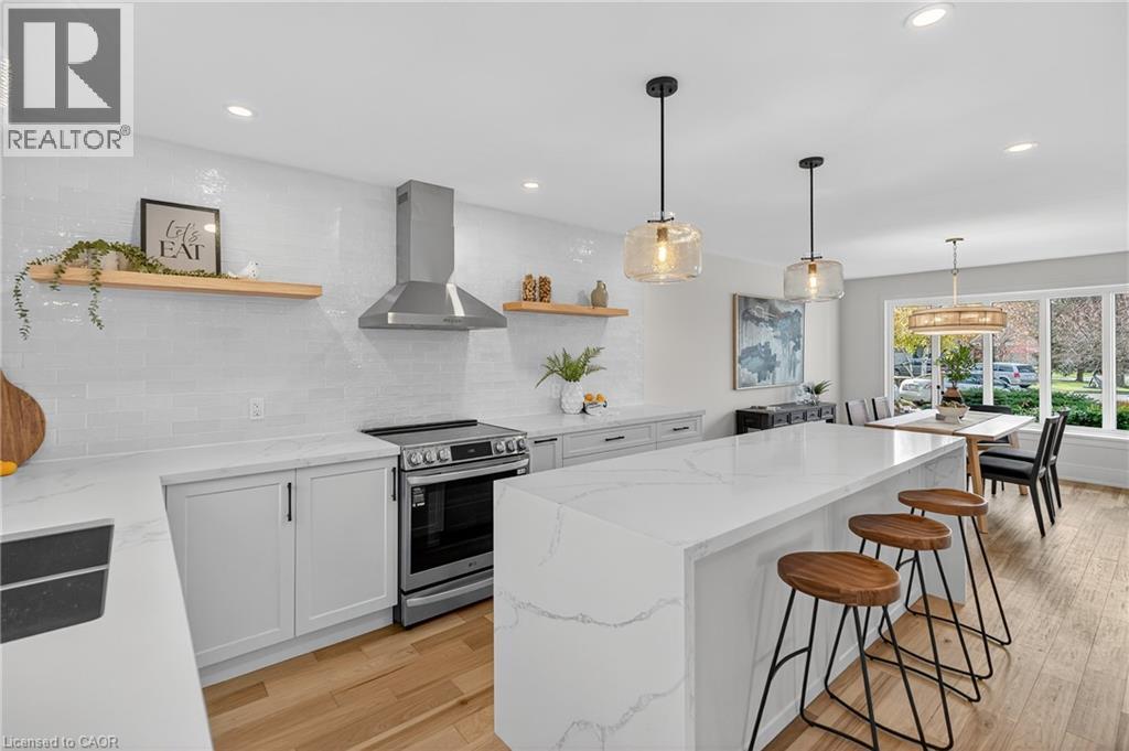 2347 TWEEDSMUIR Court, Burlington, Ontario