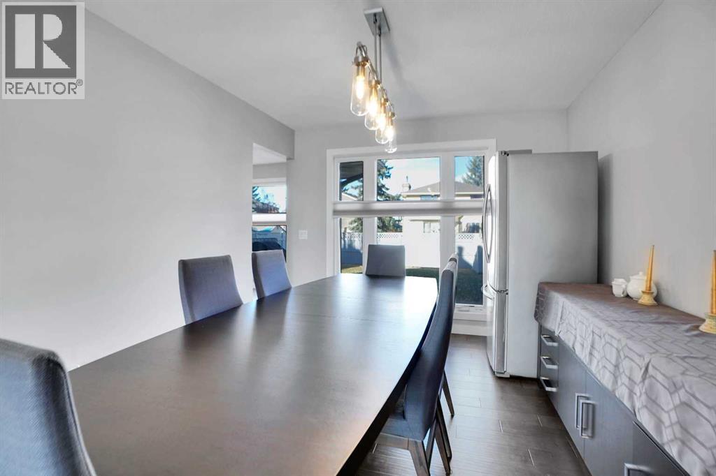 33 Douglasbank Rise Se, Calgary, Alberta  T2Z 2C5 - Photo 20 - A2270517