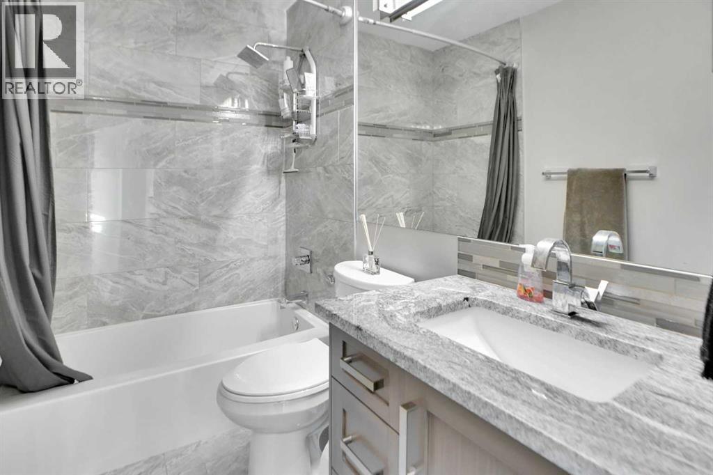 33 Douglasbank Rise Se, Calgary, Alberta  T2Z 2C5 - Photo 29 - A2270517