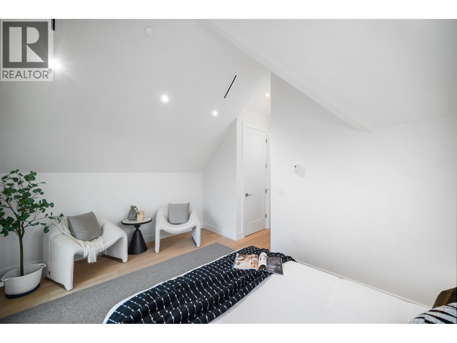 1671 E 31st Avenue, Vancouver, British Columbia V5N 3B2 - Photo 15 - R3068804