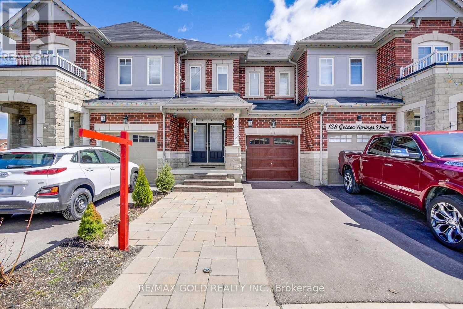 136 GOLDEN SPRINGS DRIVE, Brampton, Ontario